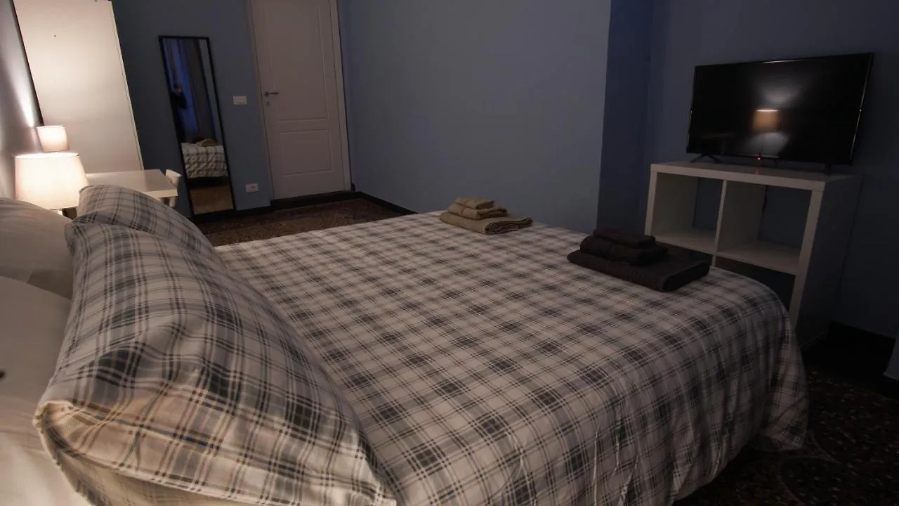 B&B L' Approdo Genoa 0*,  Italy